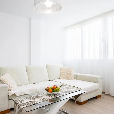 Emily Residencial Los Cristianos