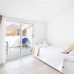 Emily Residencial Apartament Los Cristianos (Tenerife)
