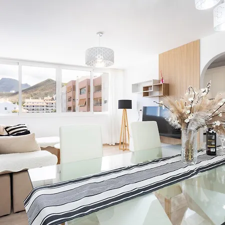 Emily Residencial Los Cristianos (Tenerife)