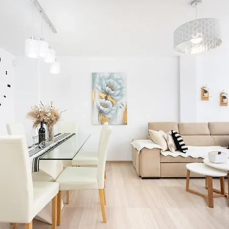 Emily Residencial Los Cristianos (Tenerife)
